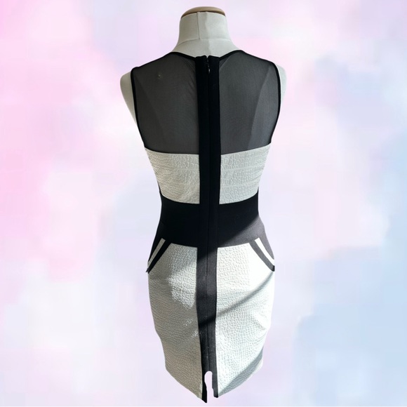 Rare edgy black and white Cache bodycon midi dress - Picture 3 of 3